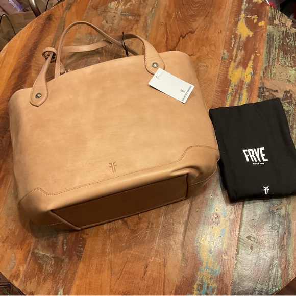 NWT Frye Kenzie Tote - Picture 2 of 4